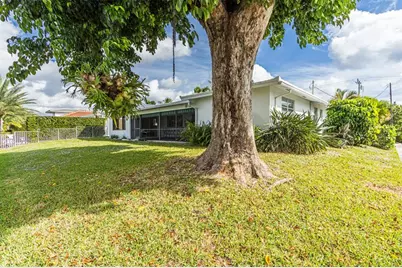 5601  Bayview Dr, Fort Lauderdale, FL 33308 - Photo 20