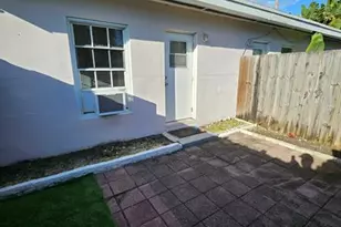 1100 NE 12th Ave, Fort Lauderdale, FL 33304 - Photo 2