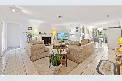 10331 NW 24th Ct, Sunrise, FL 33322 - Photo 10