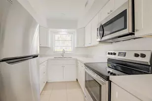 1017 NW 30th Ct, Wilton Manors, FL 33311 - Photo 4