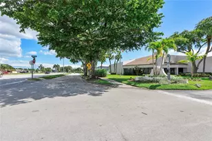 6890 Royal Palm Blvd Unit, Pompano Beach, FL 33063 - Photo 26