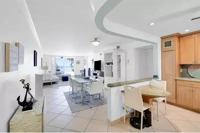 1051  Hillsboro Mile, Unit #206E, Hillsboro Beach, FL 33062 - Photo 4