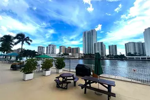 800 Parkview Dr, Hallandale Beach, FL 33009 - Photo 18