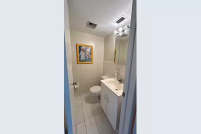 2050 NE 39th St, Unit #207, Lighthouse Point, FL 33064 - Photo 8