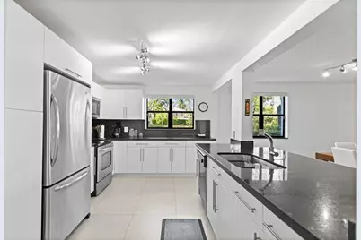 16051  Blatt Blvd, Unit #101, Weston, FL 33326 - Photo 14