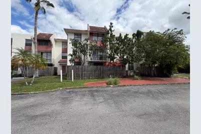 1744 NW 55th Ave, Unit #102, Lauderhill, FL 33313 - Photo 2