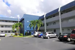 7807 Golf Cir Dr, Margate, FL 33063 - Photo 2