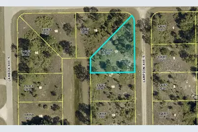 418  Lampion Ave, Lehigh Acres, FL 33974 - Photo 1