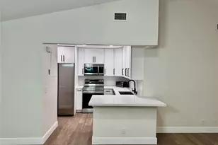 84 Centennial Ct, Deerfield Beach, FL 33442 - Photo 10