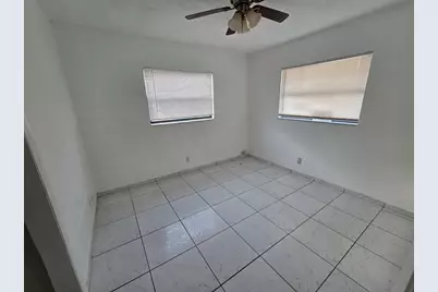 5204 NW 15th Ct, Lauderhill, FL 33313 - Photo 8