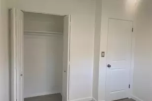 5921 NE 5th Ave, Oakland Park, FL 33334 - Photo 8