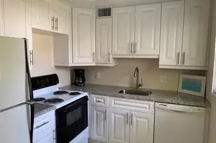 209 Ventnor M, Deerfield Beach, FL 33442 - Photo 8