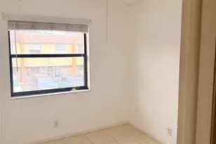 6518 SW 41st St, Davie, FL 33314 - Photo 8