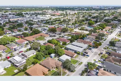 5720  Flagler St, Hollywood, FL 33023 - Photo 12