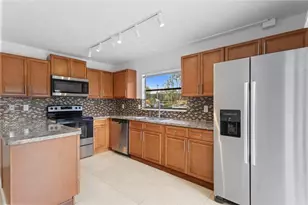 5822 Swordfish Ct, Tamarac, FL 33319 - Photo 20