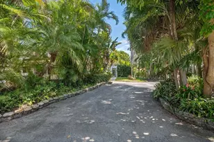 10115 Biscayne Blvd, Miami Shores, FL 33138 - Photo 22