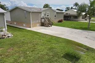 1081 6th St, Okeechobee, FL 34974 - Photo 2