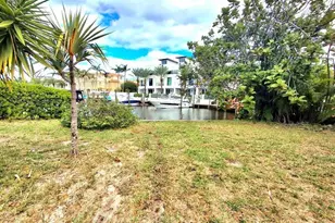 239 Hibiscus Ave, Lauderdale by the Sea, FL 33308 - Photo 2