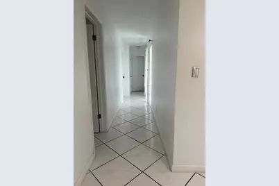 1370 SW 32nd St, Fort Lauderdale, FL 33315 - Photo 8