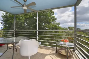 806 Cypress Grove Ln, Pompano Beach, FL 33069 - Photo 10