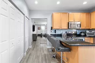 14741 SW 11th St, Pembroke Pines, FL 33027 - Photo 4