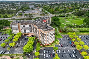 1100 St Charles Pl, Pembroke Pines, FL 33026 - Photo 42