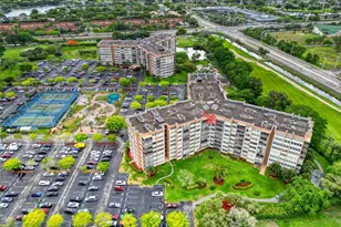 1100 St Charles Pl, Pembroke Pines, FL 33026 - Photo 44