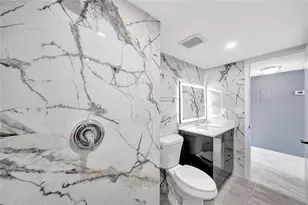 1100 St Charles Pl, Pembroke Pines, FL 33026 - Photo 30