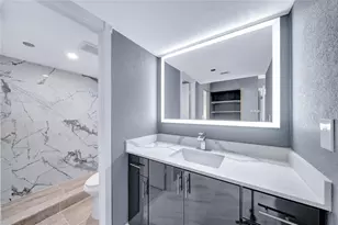 1100 St Charles Pl, Pembroke Pines, FL 33026 - Photo 22