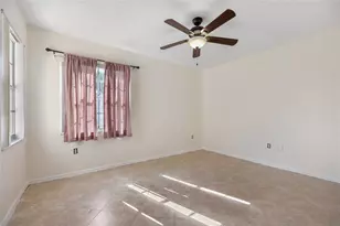 306 Belmont Ln, North Lauderdale, FL 33068 - Photo 18