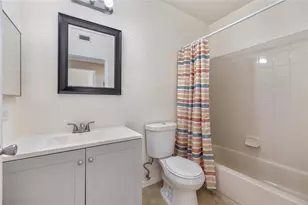 306 Belmont Ln, North Lauderdale, FL 33068 - Photo 16