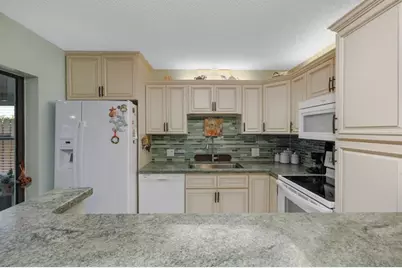 6197 SE Riverboat Dr, Stuart, FL 34997 - Photo 10