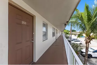 7200 NW 5th Pl, Unit #203, Margate, FL 33063 - Photo 2