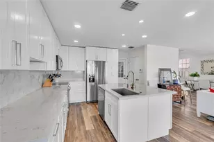 10843 NW 12th Ct, Plantation, FL 33322 - Photo 14