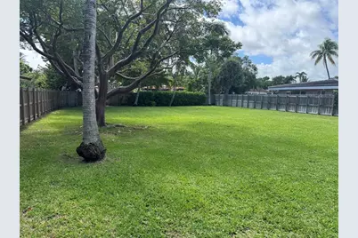 3417  Dover Rd, Pompano Beach, FL 33062 - Photo 4