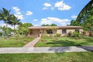 45 NE 212th St, Miami, FL 33179 - Photo 2