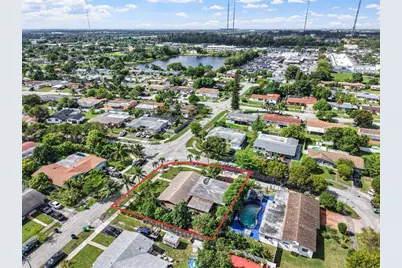 45 NE 212th St, Miami, FL 33179 - Photo 36