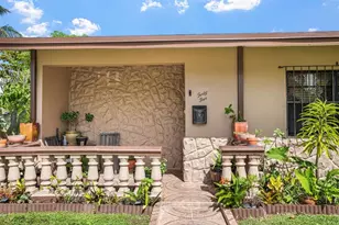 45 NE 212th St, Miami, FL 33179 - Photo 4