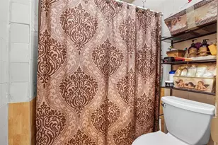 45 NE 212th St, Miami, FL 33179 - Photo 26