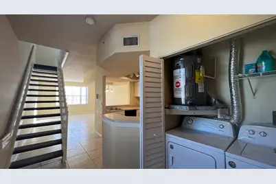 735 SW 148th Ave, Unit #1702, Davie, FL 33325 - Photo 4