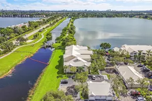 2841 N Oakland Forest Dr, Oakland Park, FL 33309 - Photo 34
