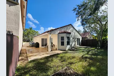 1303  Seagrape Cir, Weston, FL 33326 - Photo 38