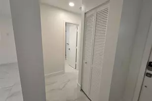 1303 Seagrape Cir, Weston, FL 33326 - Photo 6