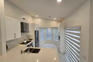 1303 Seagrape Cir, Weston, FL 33326 - Photo 20