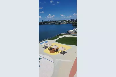 250  174th St, Unit #819, Sunny Isles Beach, FL 33160 - Photo 2