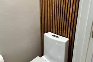 620 NE 28th St, Wilton Manors, FL 33334 - Photo 14