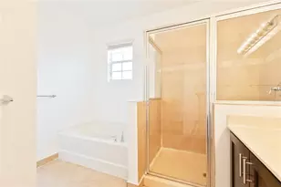 122 SW 7th Ct, Pompano Beach, FL 33060 - Photo 12