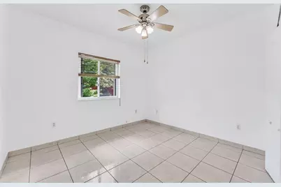 16757 NW 91st Ct, Miami Lakes, FL 33018 - Photo 22