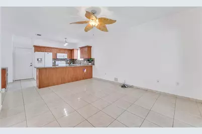 16757 NW 91st Ct, Miami Lakes, FL 33018 - Photo 12