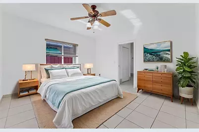 16757 NW 91st Ct, Miami Lakes, FL 33018 - Photo 14